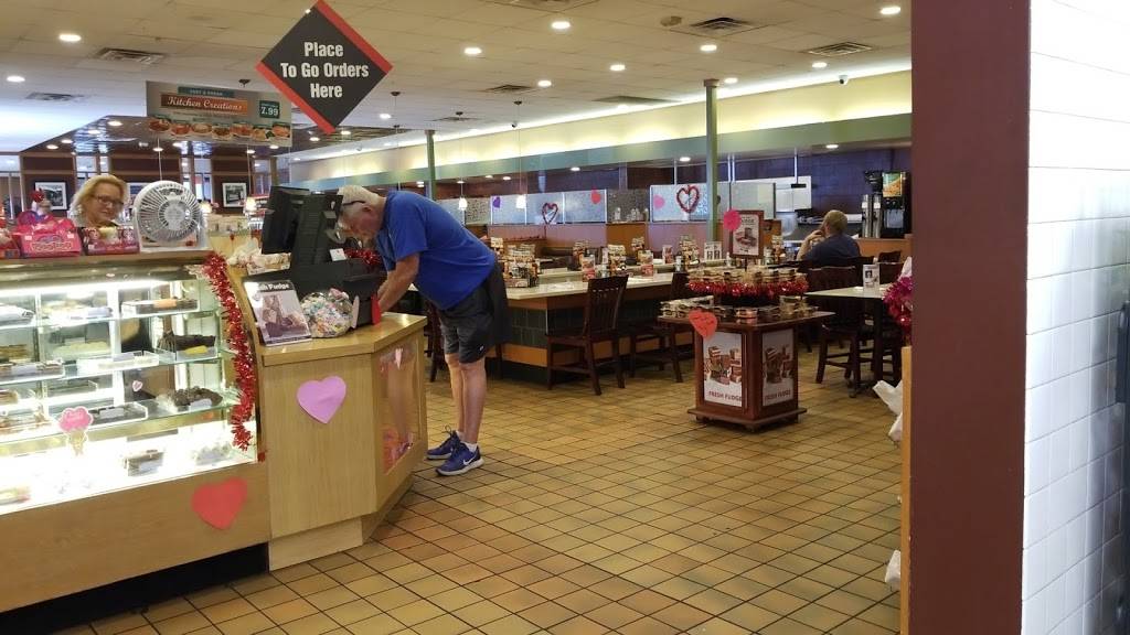 TA Ontario West | restaurant | 4265 E Guasti Rd, Ontario, CA 91761, USA | 9093902525 OR +1 909-390-2525