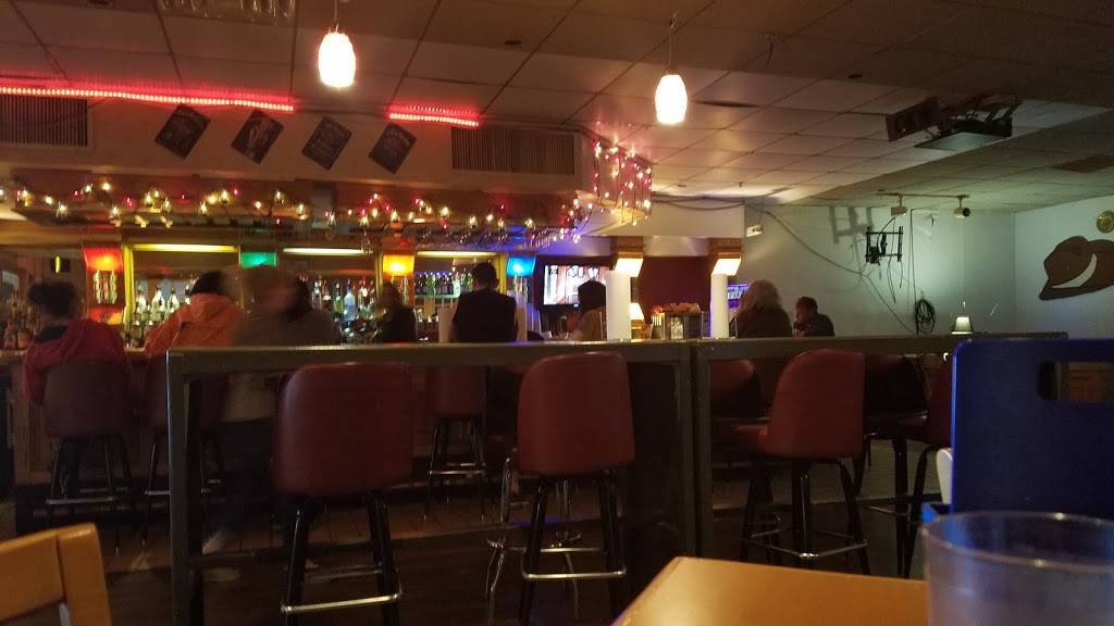 Fairborn Place BBQ | restaurant | 800 N Broad St, Fairborn, OH 45324, USA | 9379026788 OR +1 937-902-6788