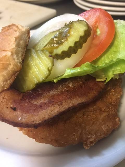 Cookys | restaurant | 111 W Magnolia St, Cherokee, KS 66724, USA | 6204579650 OR +1 620-457-9650