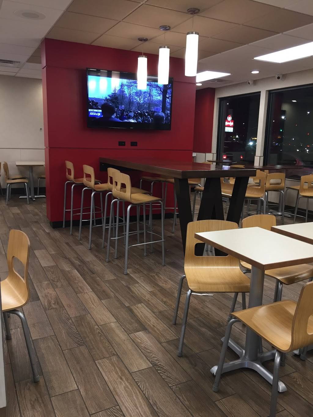 Wendys | restaurant | 138-42 Jamaica Ave, Jamaica, NY 11435, USA | 7185265944 OR +1 718-526-5944