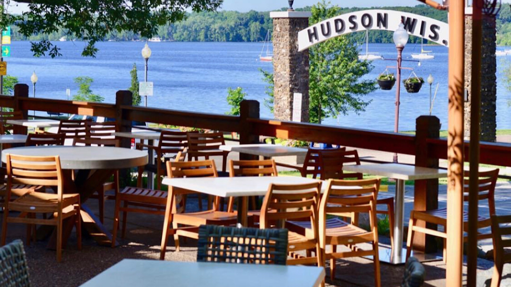 Pier 500 | restaurant | 500 1st St, Hudson, WI 54016, USA | 7153865504 OR +1 715-386-5504