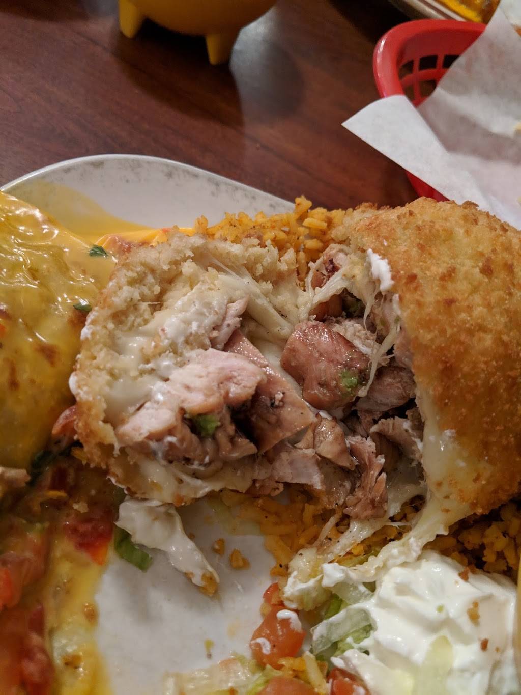 Los Cucos Mexican Restaurant | restaurant | 920 I-10, Seguin, TX 78155, USA | 8303033044 OR +1 830-303-3044