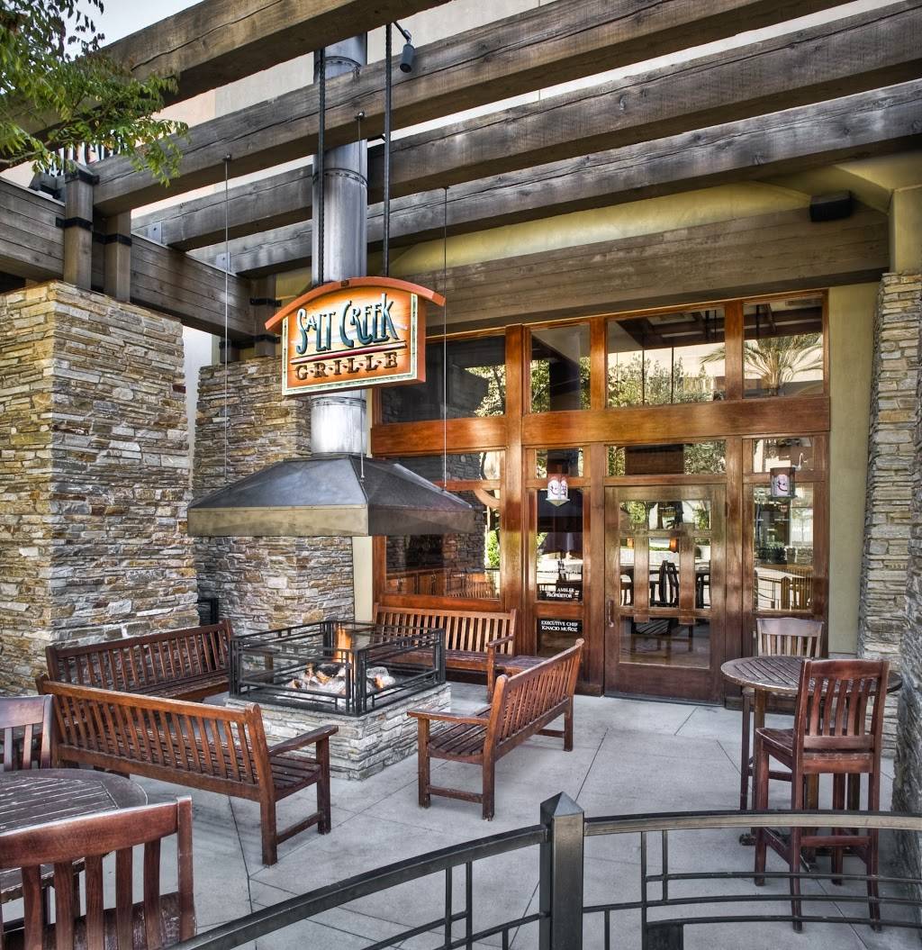 Salt Creek Grille Valencia | restaurant | 24415 Town Center Dr #115, Valencia, CA 91355, USA | 6612229999 OR +1 661-222-9999