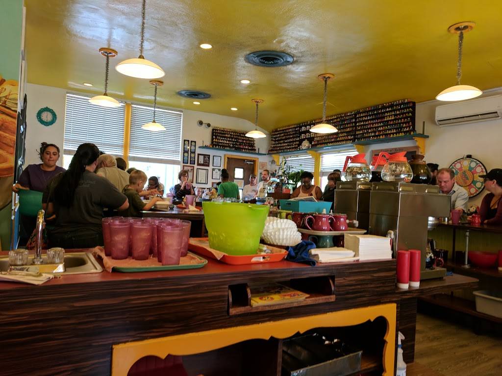 Sugar n Spice Diner | restaurant | 4381 Reading Rd, Cincinnati, OH 45229, USA | 5132423521 OR +1 513-242-3521