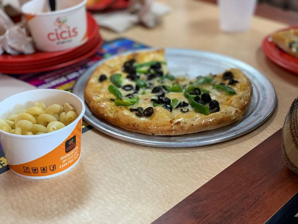 Cicis | restaurant | 750 Gulfgate Center Mall, Houston, TX 77087, USA | 7139237707 OR +1 713-923-7707