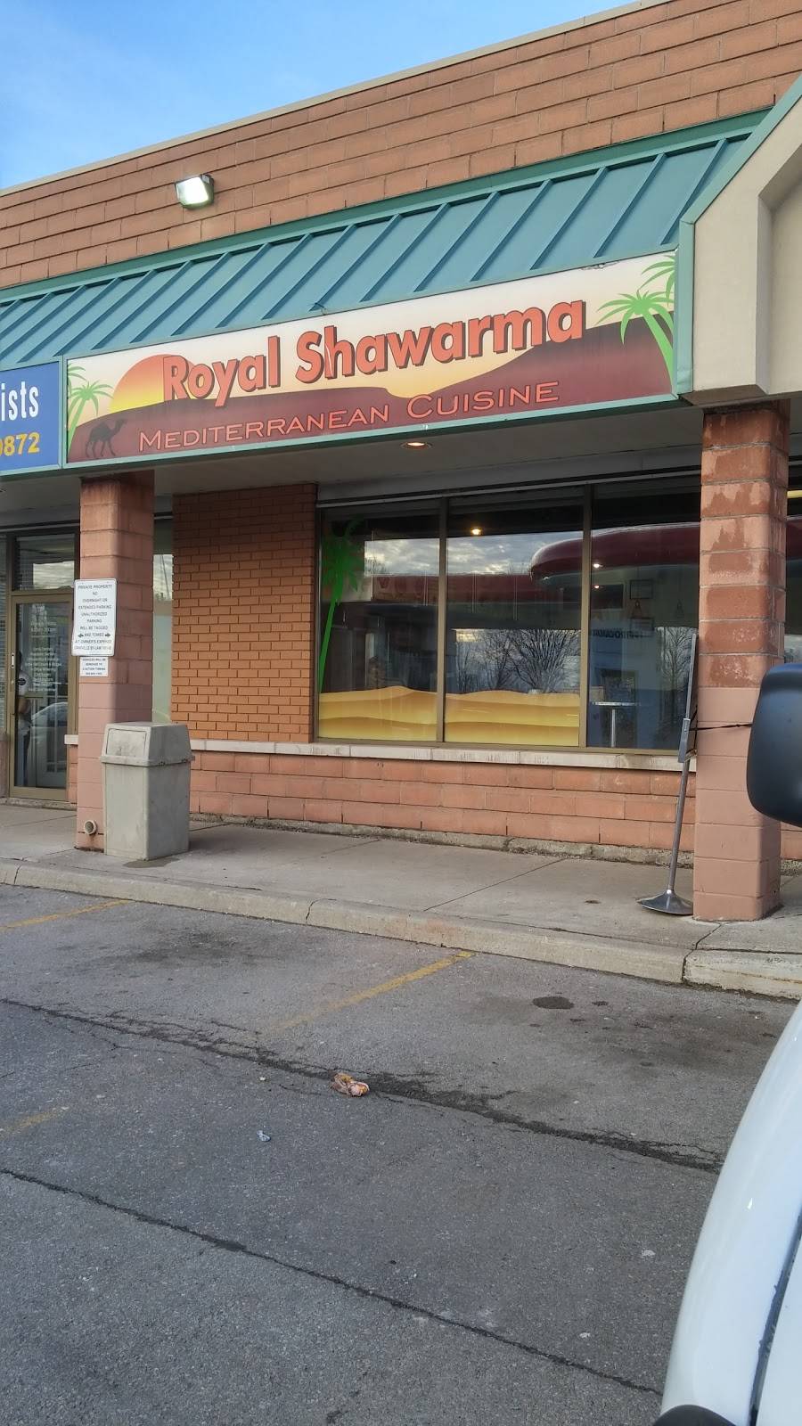 Royal Shawarma | restaurant | 1540 North Service Rd W, Oakville, ON L6M 4A1, Canada | 9054698366 OR +1 905-469-8366