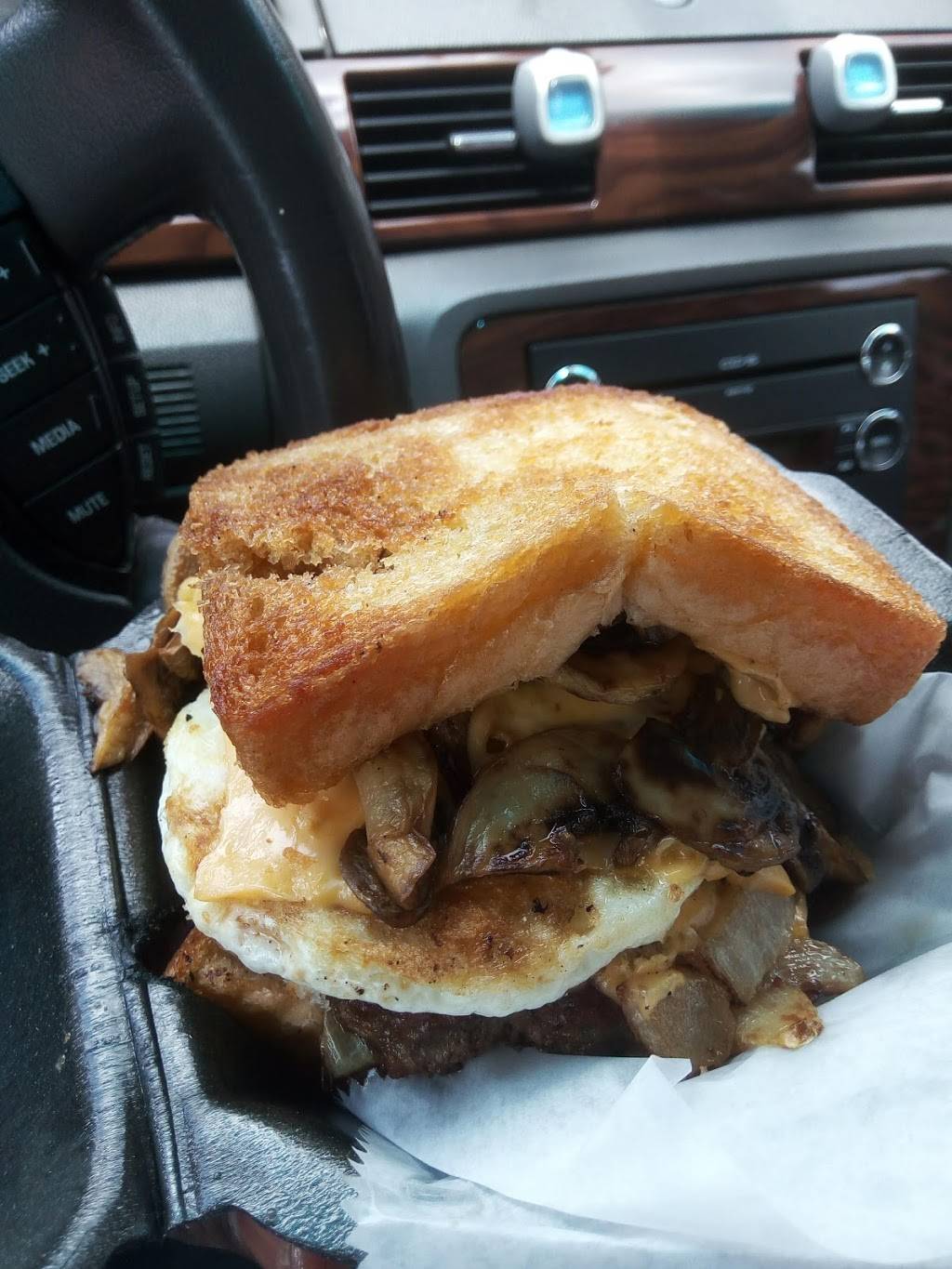 Velvet Cream - The Dip | restaurant | 2290 Hwy 51 S, Hernando, MS 38632, USA | 6624296540 OR +1 662-429-6540