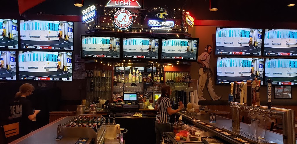 Baumhowers Victory Grille | restaurant | 6880 US-90, Daphne, AL 36526, USA | 2516254695 OR +1 251-625-4695