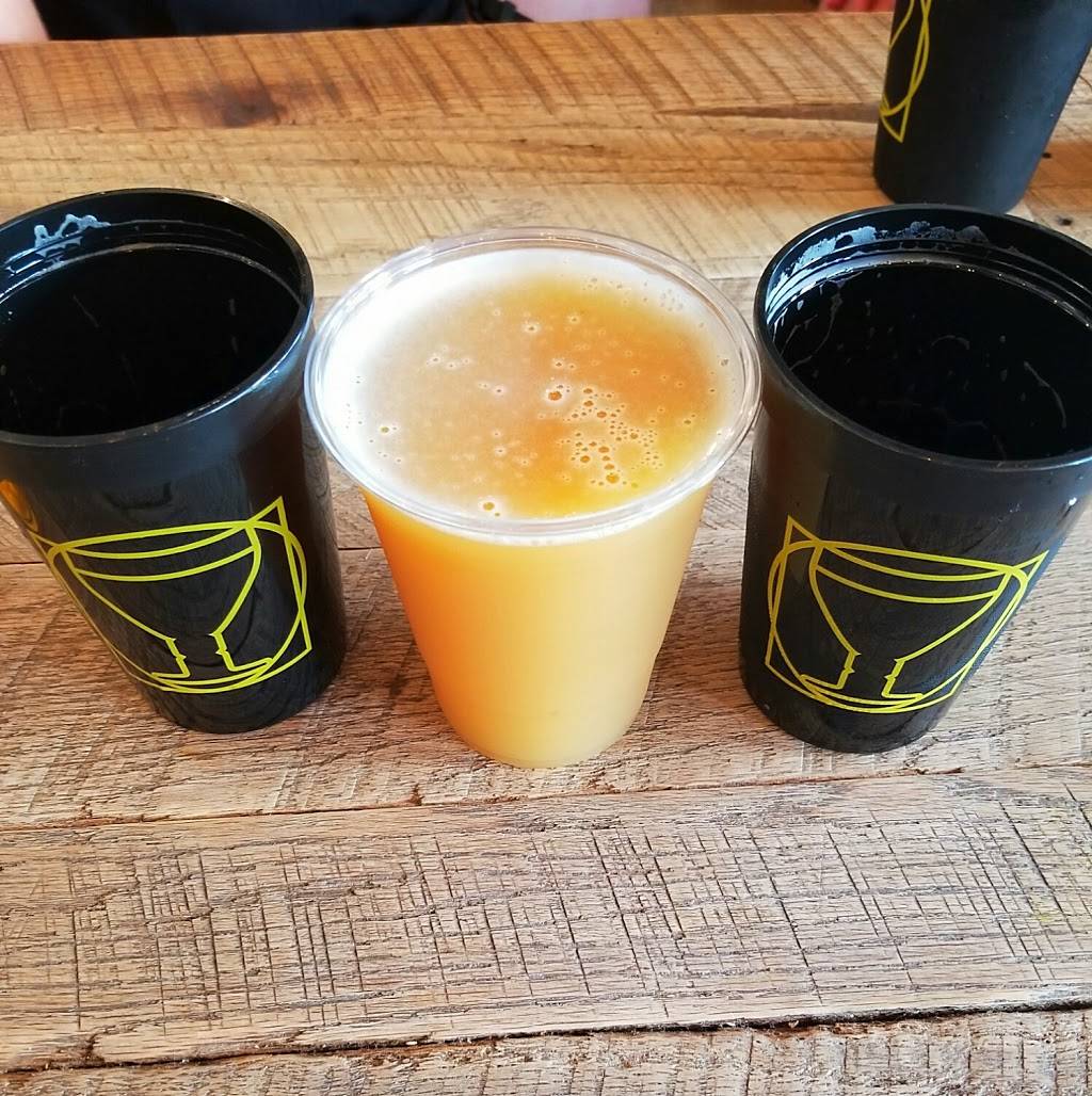 Commonwealth Brewing Co | restaurant | 2444 Pleasure House Rd, Virginia Beach, VA 23455, USA | 7573059652 OR +1 757-305-9652