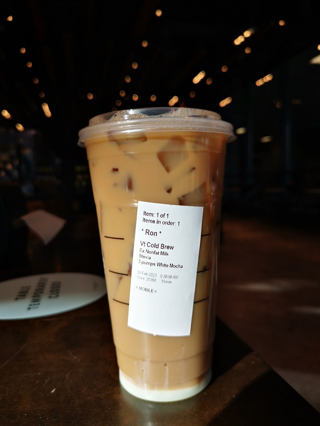 Starbucks | cafe | 3030 N Broadway, Chicago, IL 60657, USA | 3124978630 OR +1 312-497-8630