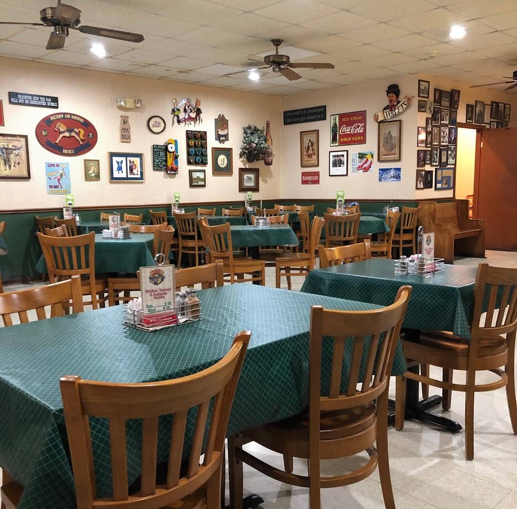 Juliens Po Boys | restaurant | 1900 W University Ave, Lafayette, LA 70506, USA | 3372325168 OR +1 337-232-5168