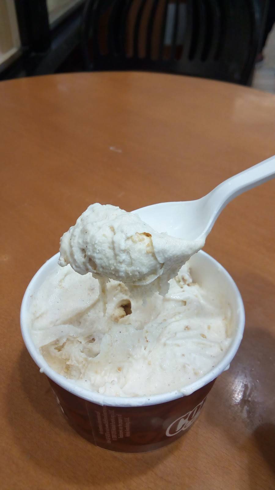 Cold Stone Creamery | bakery | 11952L Fair Oaks Mall M113, Fairfax, VA 22033, USA | 7032183445 OR +1 703-218-3445