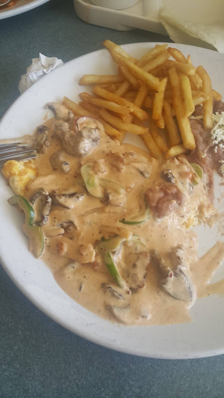 Restaurante La Migra | restaurant | Ensenada - Lázaro Cárdenas 650, El Maneadero, 22790 Maneadero, B.C., Mexico | 016462379497 OR +52 646 237 9497