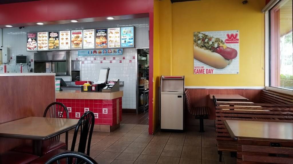 Wienerschnitzel | restaurant | 1120 E Imperial Hwy, La Habra, CA 90631, USA | 7148700307 OR +1 714-870-0307