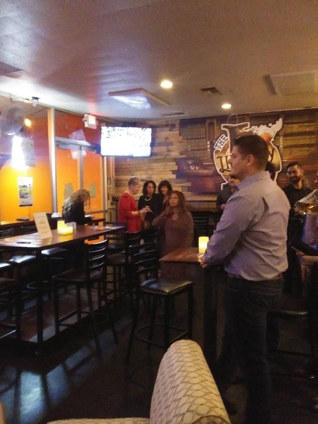 The Library, Downtown Bakersfield | restaurant | 1718 Chester Ave, Bakersfield, CA 93301, USA | 6614930516 OR +1 661-493-0516