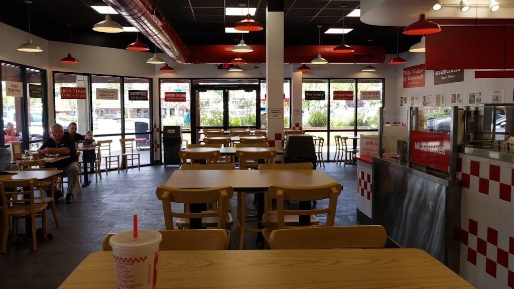 Five Guys | meal takeaway | 190 Alamo Plaza, Alamo, CA 94507, USA | 9253623375 OR +1 925-362-3375