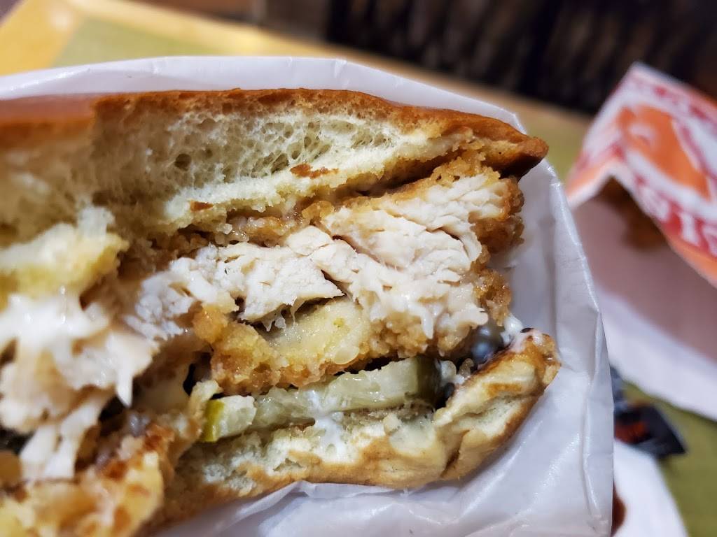 Popeyes | restaurant | 5757 Wayne Newton Blvd, Las Vegas, NV 89119, USA | 7025575859 OR +1 702-557-5859