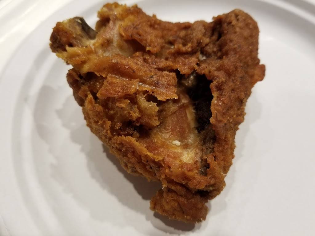 Hunter Ts Chicken Shack | restaurant | 2392 TN-75, Blountville, TN 37617, USA | 4232122203 OR +1 423-212-2203