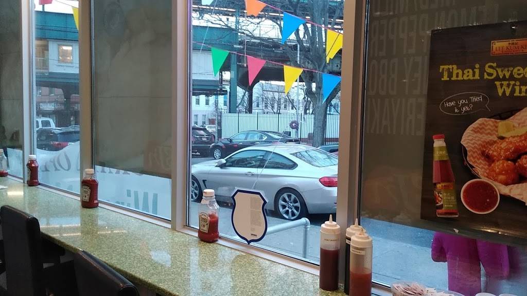 Wings Seafood | restaurant | 785 Fairview Ave, Ridgewood, NY 11385, USA | 7183662121 OR +1 718-366-2121