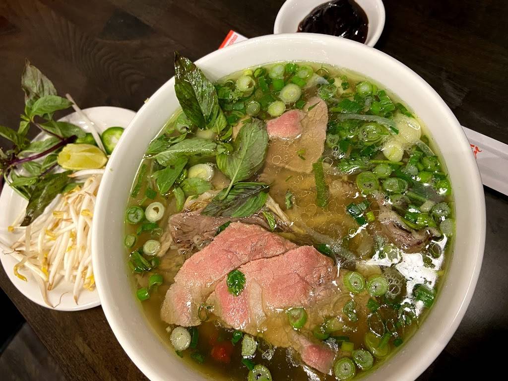 PHO 4 U Vietnamese Cuisine | restaurant | 3835 N 124th St, Brookfield, WI 53005, USA | 2624399149 OR +1 262-439-9149