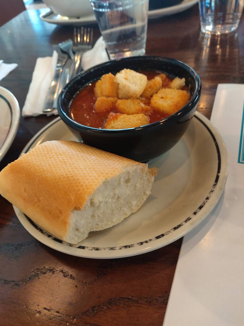 Corner Bakery Cafe | cafe | 1555 Simi Town Center Way #460, Simi Valley, CA 93065, USA | 8053061892 OR +1 805-306-1892