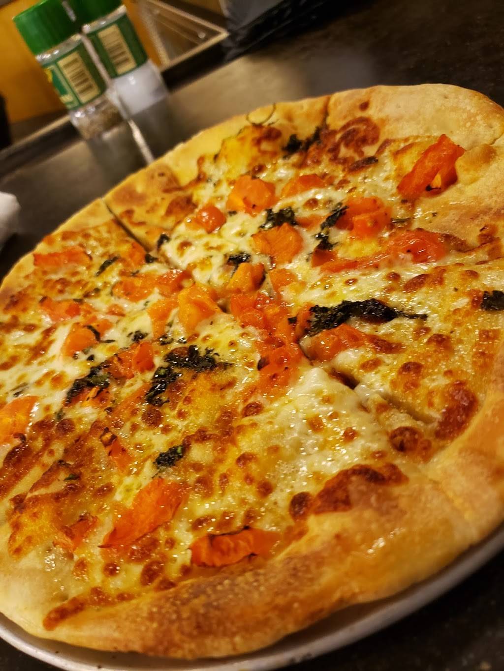 Club Level Grill | restaurant | 1 Richard E Byrd Terminal Dr, Richmond, VA 23250, USA | 8042221227 OR +1 804-222-1227