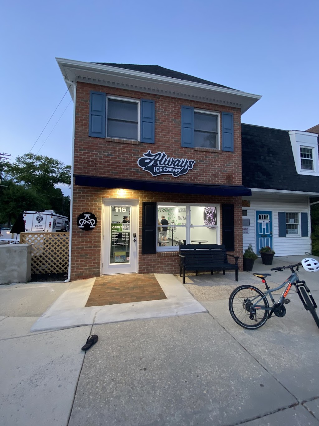 Always Ice Cream Company (West Annapolis) | restaurant | 116 Annapolis St, Annapolis, MD 21401, USA | 4437755297 OR +1 443-775-5297