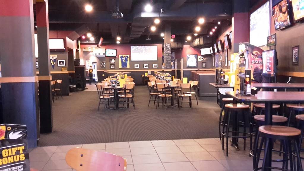 Buffalo Wild Wings | restaurant | 100 Elkton Rd, Newark, DE 19711, USA | 3027313145 OR +1 302-731-3145