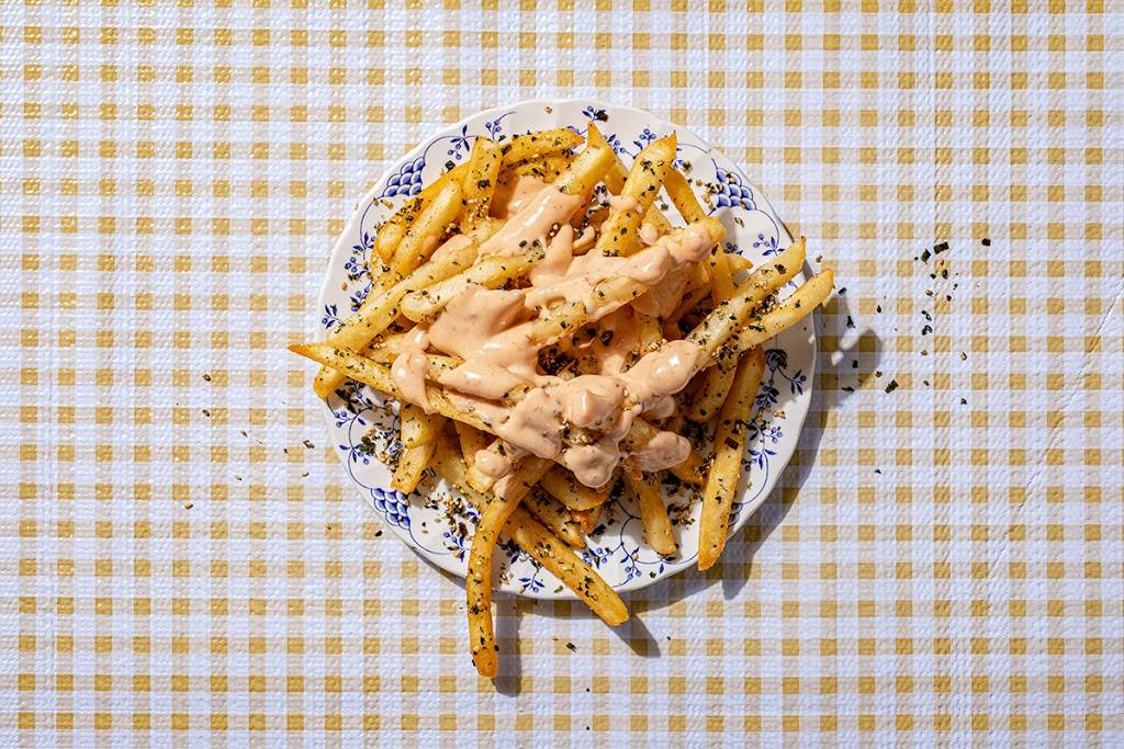 Jolenes Wings & Beer | restaurant | 241 E Interstate 20 Hwy, Arlington, TX 76018, USA | 6822767300 OR +1 682-276-7300