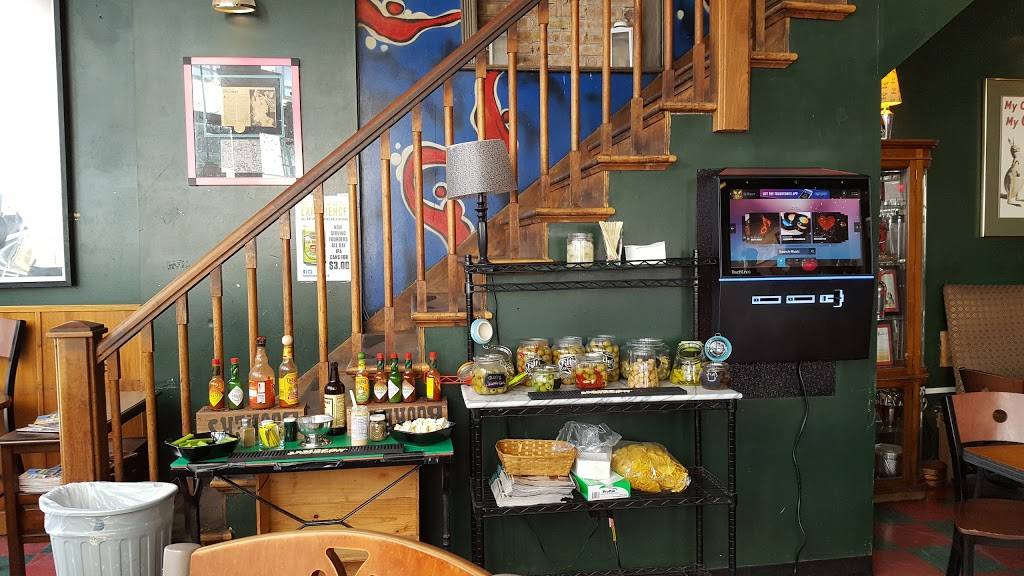 Gennas Lounge | night club | 105 W Main St, Madison, WI 53703, USA | 6082554770 OR +1 608-255-4770