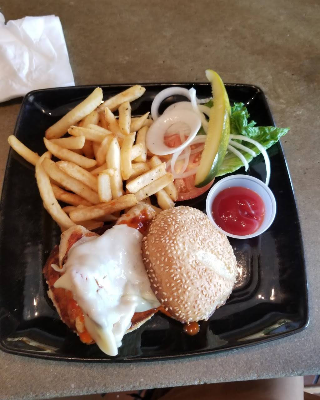 Foxfire Grill | restaurant | 6550 Little River Turnpike, Alexandria, VA 22312, USA | 7039149280 OR +1 703-914-9280