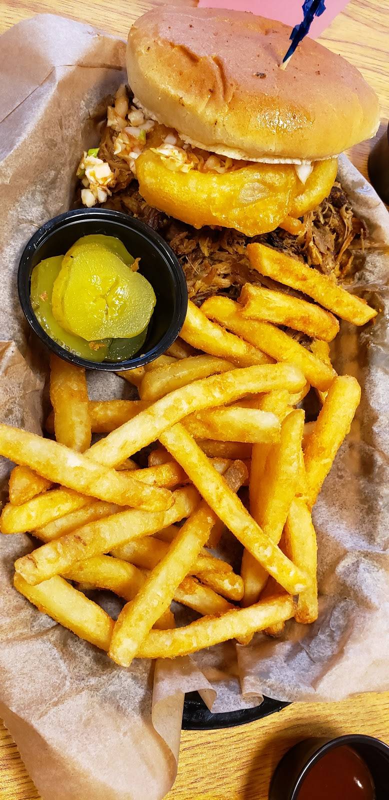 Johnny Rogers BBQ & Burgers | restaurant | 3709 Concord Pkwy S, Concord, NC 28027, USA | 7047212271 OR +1 704-721-2271