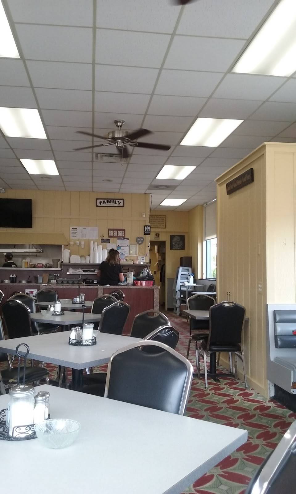 Coolidge Cafe | restaurant | 13400 W Nine Mile Rd, Oak Park, MI 48237, USA | 2485415929 OR +1 248-541-5929