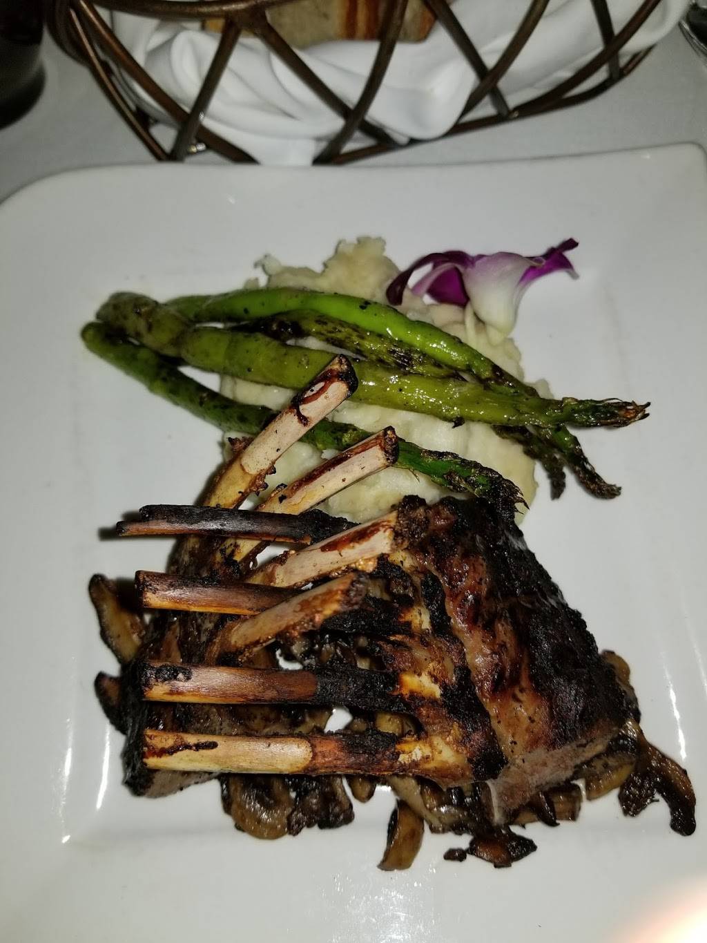 Vetro by Russos on the Bay | restaurant | 164-49 Cross Bay Blvd, Howard Beach, NY 11414, USA | 7188438387 OR +1 718-843-8387