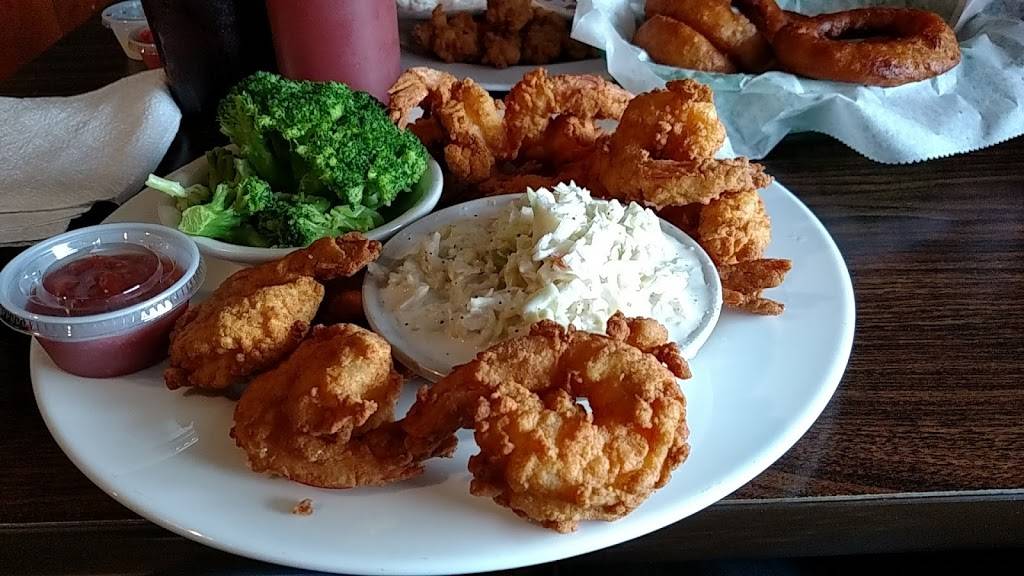 Cruis In Cafe | restaurant | 111 Four Locust Hwy, Keysville, VA 23947, USA | 4347364105 OR +1 434-736-4105