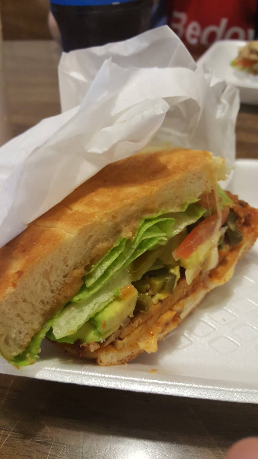 Yayas Burgers | restaurant | 3202 E Gage Ave, Huntington Park, CA 90255, USA | 3235812383 OR +1 323-581-2383