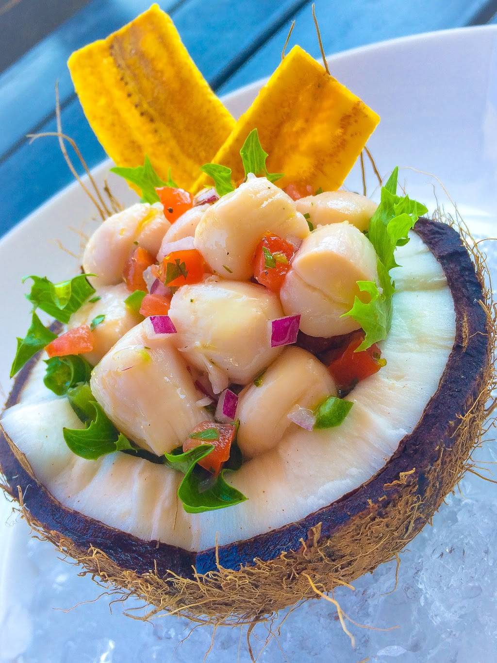 A Lure Chowder House & Oysteria | restaurant | 62300 Main Rd, Southold, NY 11971, USA | 6318765300 OR +1 631-876-5300