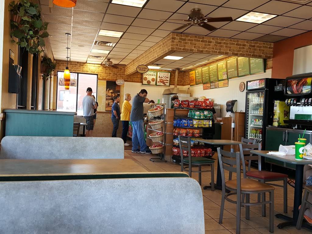 Subway Restaurants | restaurant | 1403 E Cloverland Dr, Ironwood, MI 49938, USA | 9069321400 OR +1 906-932-1400