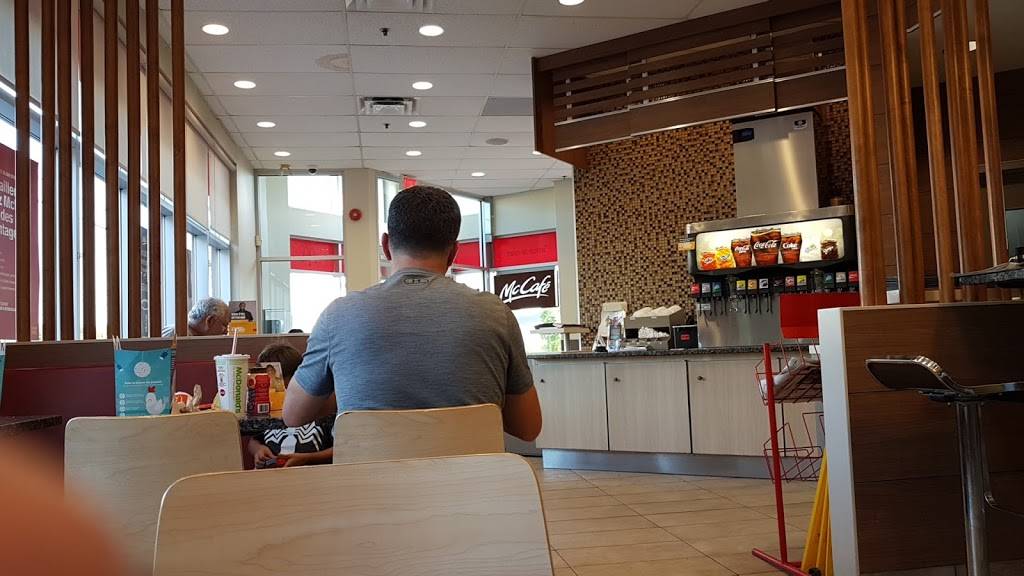McDonalds | cafe | 3900 Boulevard Wilfrid-Hamel, Québec, QC G1P 2J2, Canada | 4188715556 OR +1 418-871-5556
