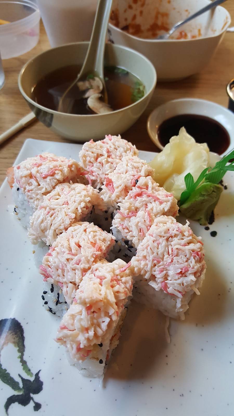 Sushi 201 | restaurant | 103 S Main St, Summerville, SC 29483, USA | 8432855357 OR +1 843-285-5357