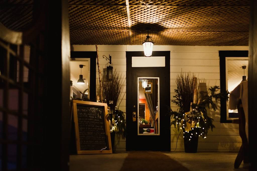 Bistro Orange & pamplemousse | restaurant | 120 Rue Principale, Saint-Sauveur, QC J0R 1R6, Canada | 4502274330 OR +1 450-227-4330