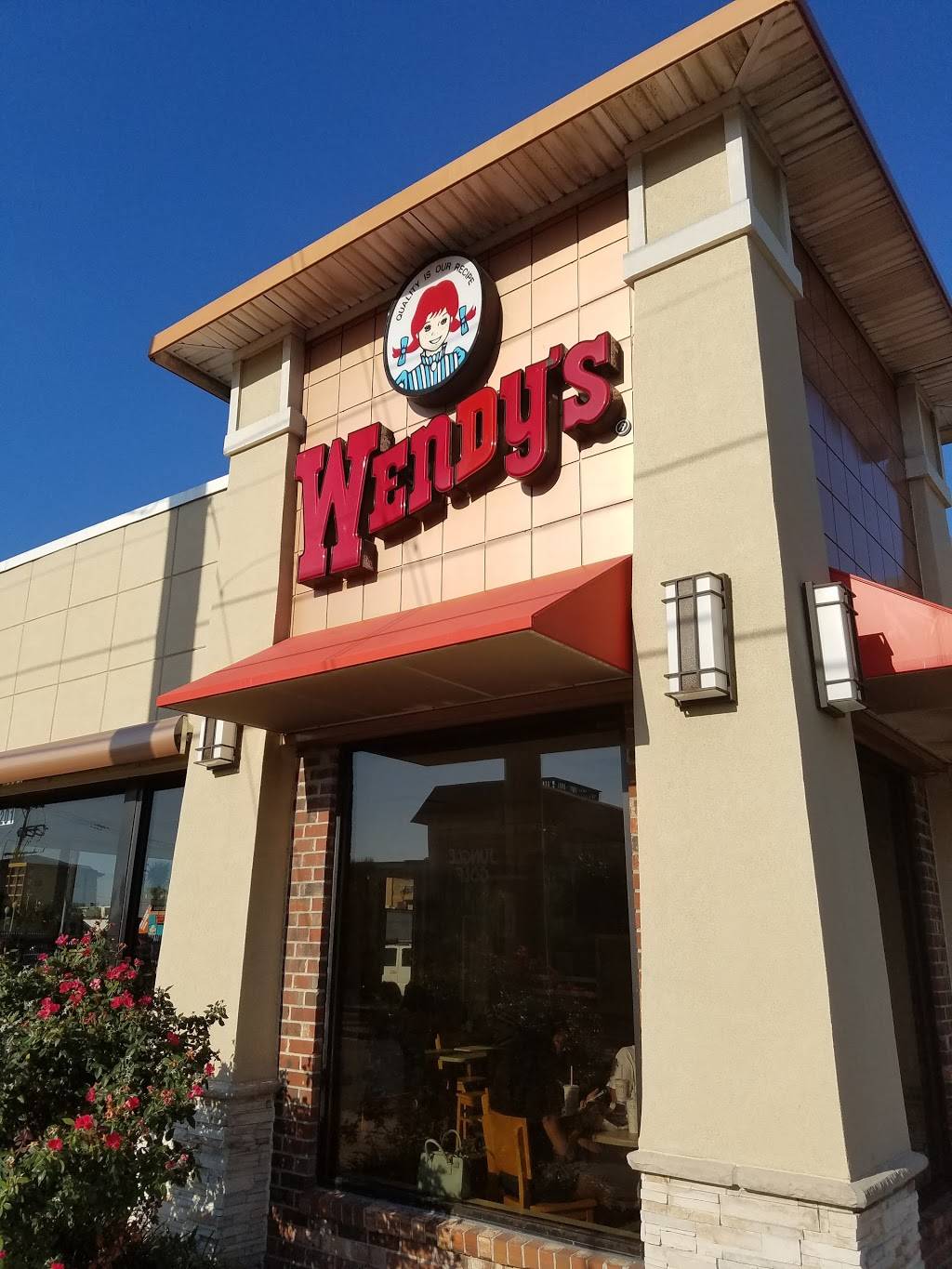 Wendys | restaurant | 2201 Pacific Ave, Virginia Beach, VA 23451, USA | 7574255524 OR +1 757-425-5524