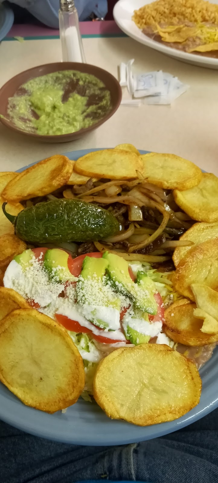 Windmill Restaurant | restaurant | 412 N Main St, Spearville, KS 67876, USA | 6203852523 OR +1 620-385-2523