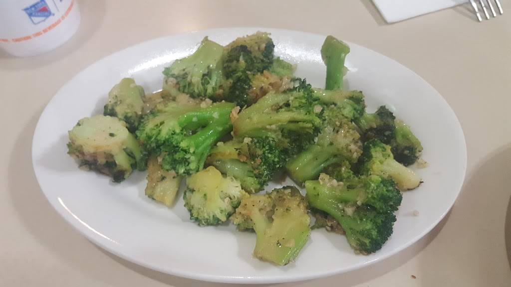 Spiros | restaurant | 2103 Avenue U, Brooklyn, NY 11229, USA | 7188919843 OR +1 718-891-9843