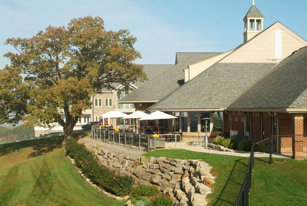 Lenape Bar and Grille | restaurant | 950 Golf Course Rd, Ford City, PA 16226, USA | 7247632201 OR +1 724-763-2201