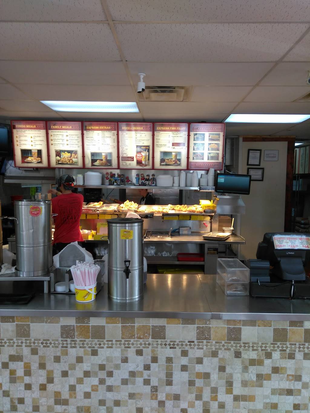 Chicken Express | restaurant | 5877 S Cooper St, Arlington, TX 76017, USA | 8175570030 OR +1 817-557-0030