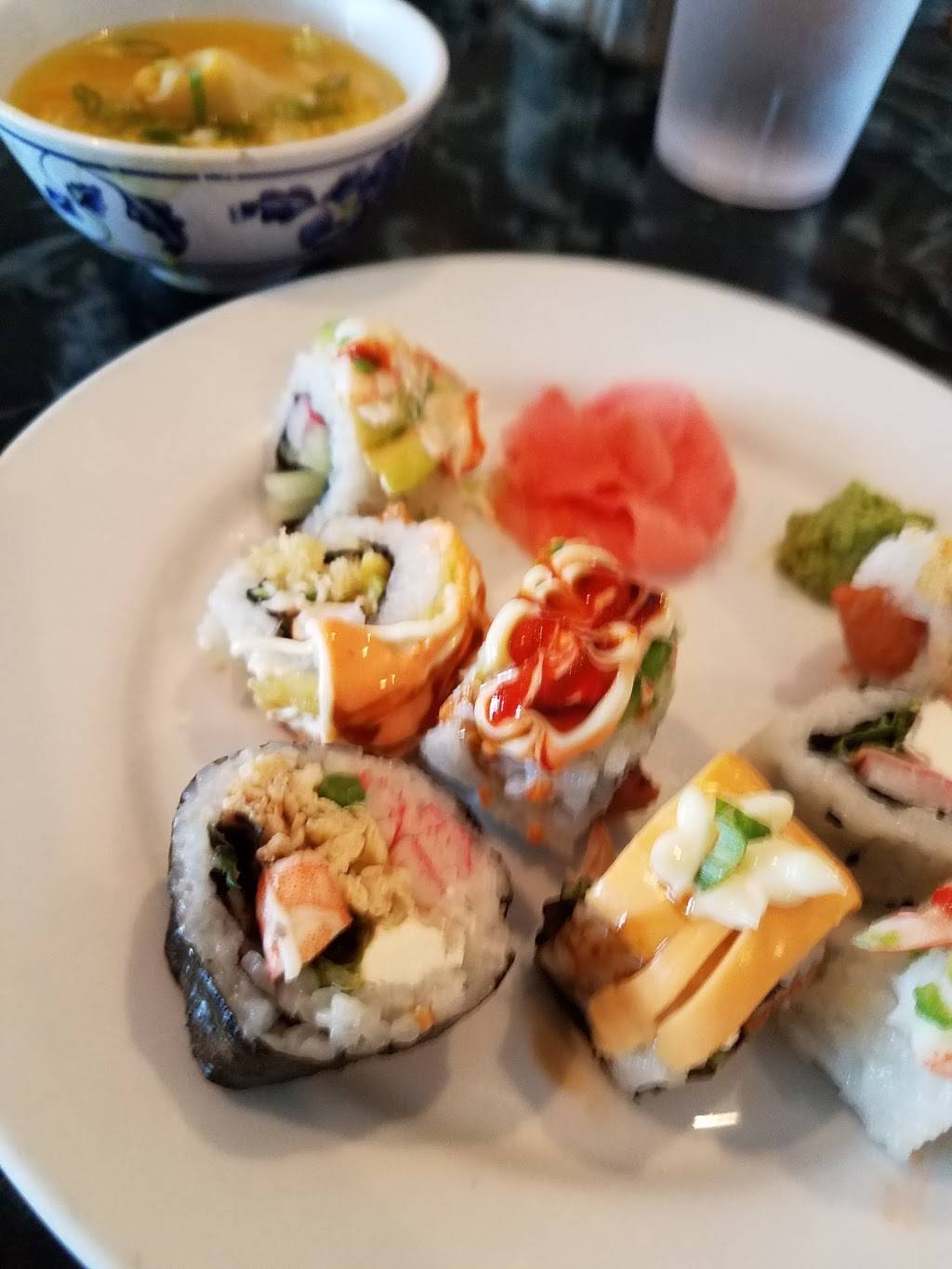 New Dragon Phoenix | restaurant | 2828 Elm Hill Pike, Nashville, TN 37214, USA | 6158892838 OR +1 615-889-2838