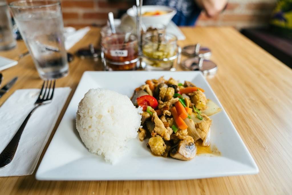 Petes Thai Kitchen | restaurant | 609 E 22nd St, Dubuque, IA 52001, USA | 5635822816 OR +1 563-582-2816