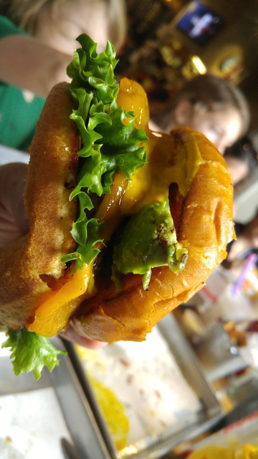 Shadys Burgers & Brewhaha | restaurant | 2701 Custer Pkwy #915, Richardson, TX 75080, USA | 2144842689 OR +1 214-484-2689