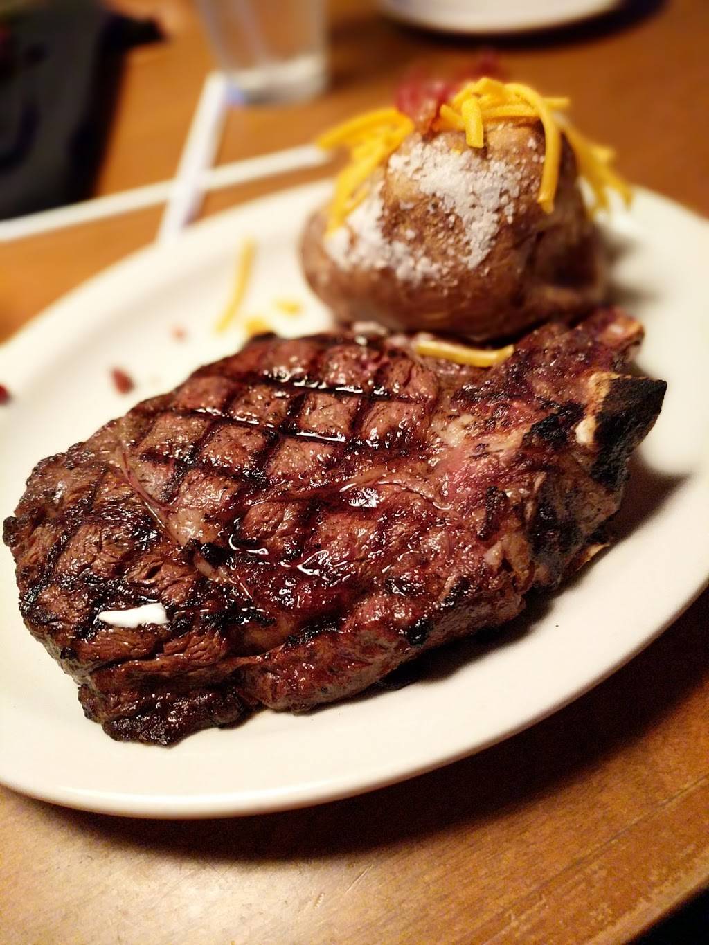 Texas Roadhouse | restaurant | 2422 Naglee Rd, Tracy, CA 95304, USA | 2098301133 OR +1 209-830-1133